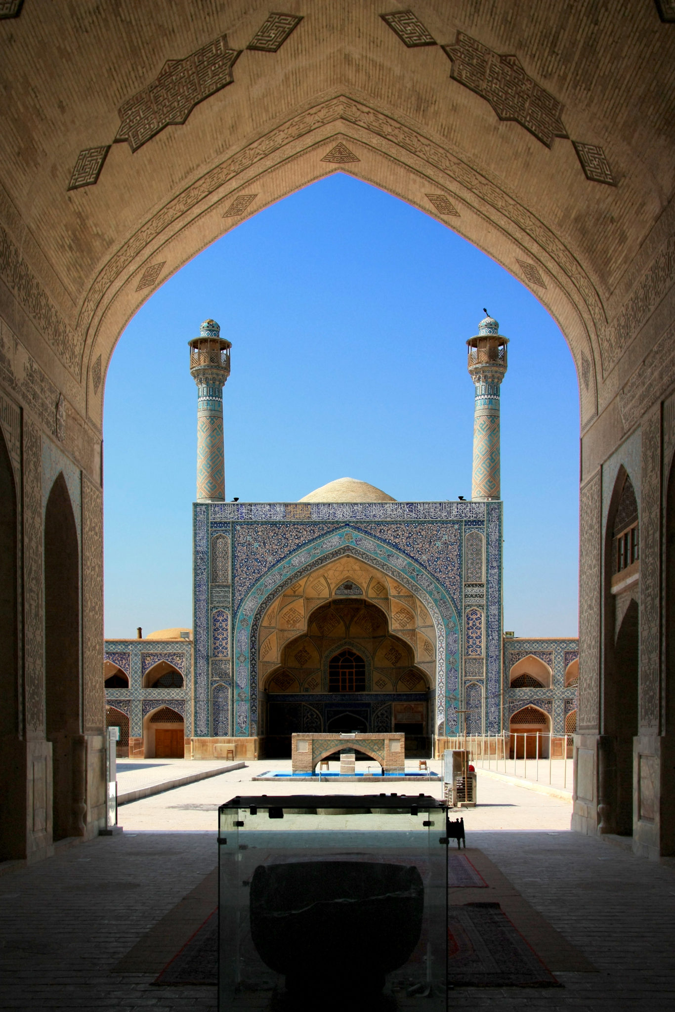 Smarthistory The Great Mosque Or Masjid E Jameh Of Isfahan