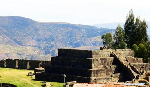 A well-known ushnu site, Vilcashuamán was a major Inca administrative centre on the main Inca road running along the Andes mountain chain and down to the coast. © Trustees of the British Museum