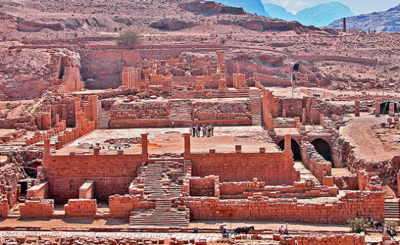 So-called Great Temple, Petra (Jordan) (photo: Dennis Jarvis, CC BY-SA 2.0)
