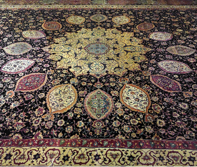 The Ardabil Carpet, Maqsud of Kashan, Persian: Safavid dynasty, silk warps and wefts with wool pile (25 million knots, 340 per sq. inch), 1539-40 C.E., Tabriz, Kashan, Isfahan or Kirman, Iran (Victoria & Albert Museum)