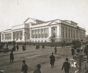 Front façade of The New York Public Library, December 26, 1907 (NYPL Digital Collections)