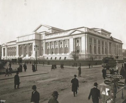 Front façade of The New York Public Library, December 26, 1907 (NYPL Digital Collections)