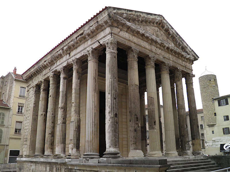 Temple of Augustus and Livia, Vienne, France, late first century B.C.E. (photo: Carole Raddato, CC BY-SA 2.0)