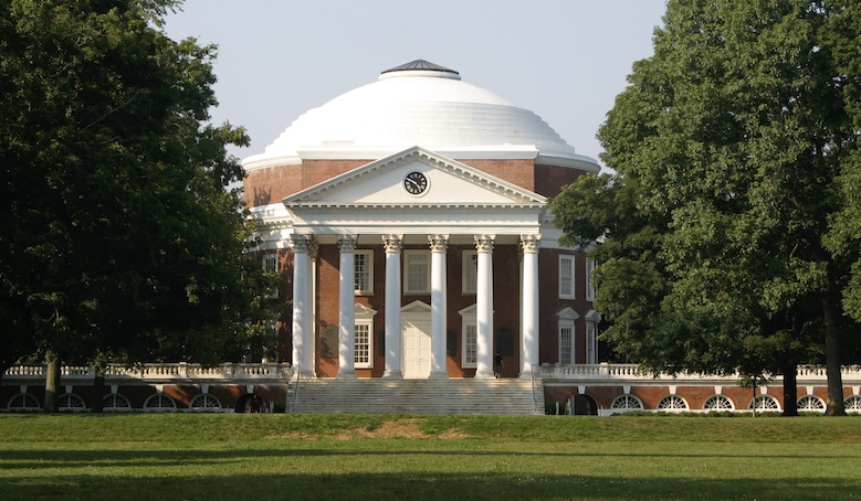 Rotunda, University of Virginia and Statue of Thomas Jefferson, Charlottesville, Virginia (photo: Brian Jeffery Beggerly, CC BY 2.0)