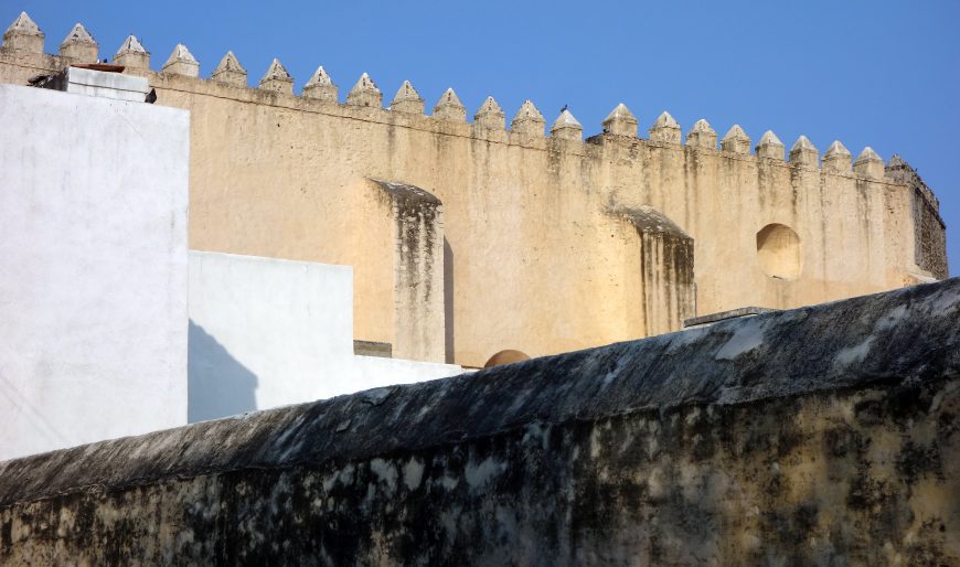 Crenellated (notched) roofline, convento San Agustín de Acolman, mid-16th century