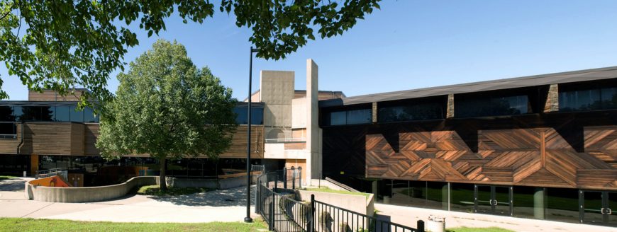 Hodne-Stageberg Partners with Denby Deegan and Dennis Sun Rhodes, Minneapolis American Indian Center, 1972 (photo: <a href="https://flic.kr/p/oL77hR">Bill Forbes</a>, by permission, all rights reserved)