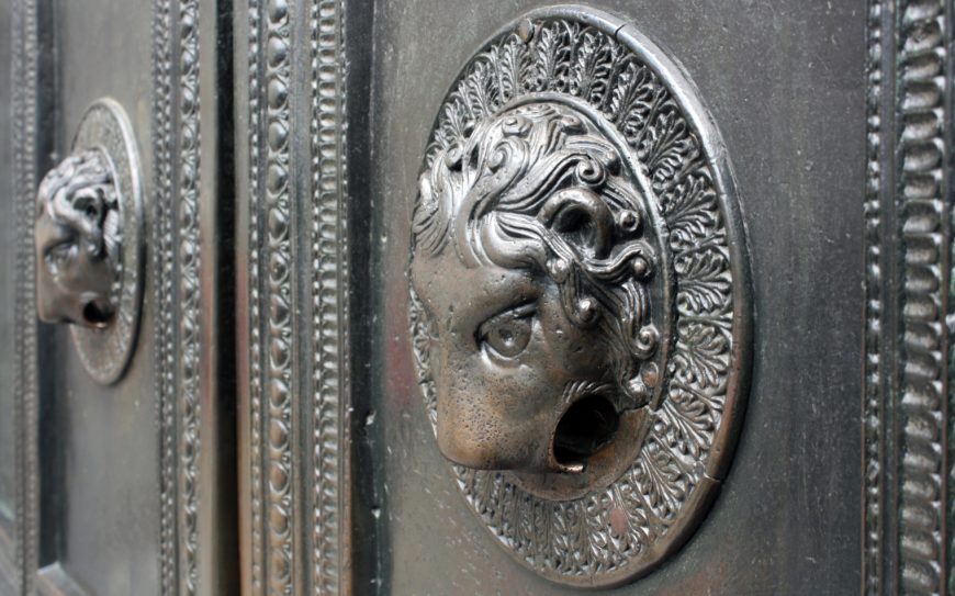 Door (detail), Palatine Chapel, Aachen (photo: Bojin, CC BY-SA 3.0)