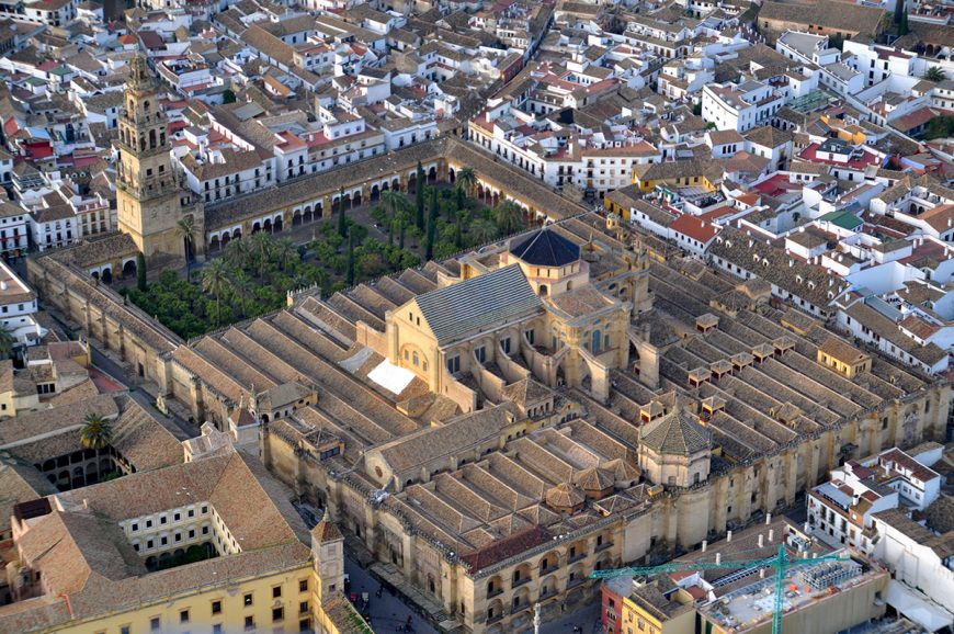 Great Mosque of Córdoba from the air, Córdoba, Spain, begun 786 and enlarged during the 9th and 10th centuries, (photo: Toni Castillo Quero, CC BY-SA 2.0)