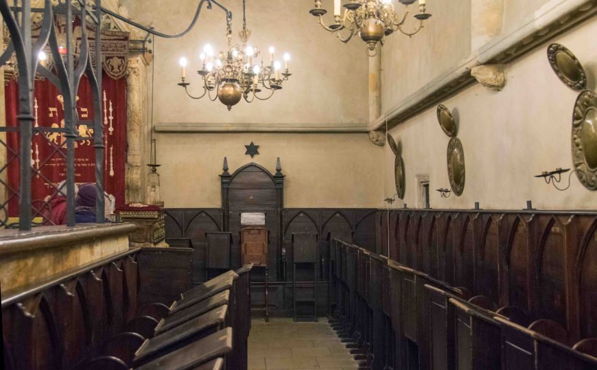 Desks, Altneushul synagogue, Prague (photo: Paul Asman and Jill Lenoble, CC BY 2.0)
