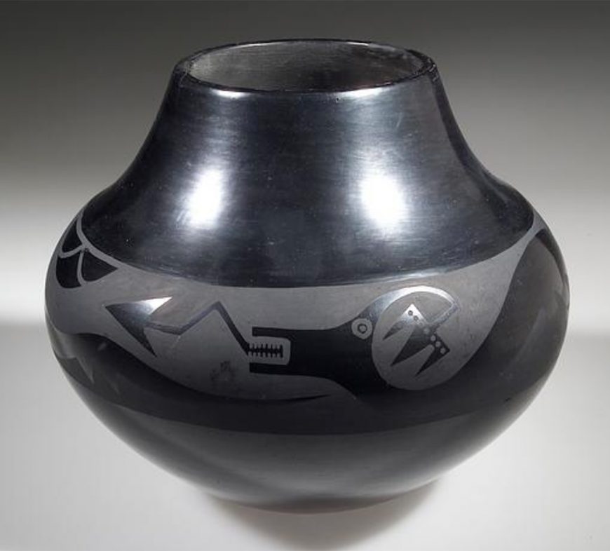 Maria and Julian Martinez, pot with avanyu design, 1934-1943, 21.7 x 26.7 cm (National Museum of the American Indian)