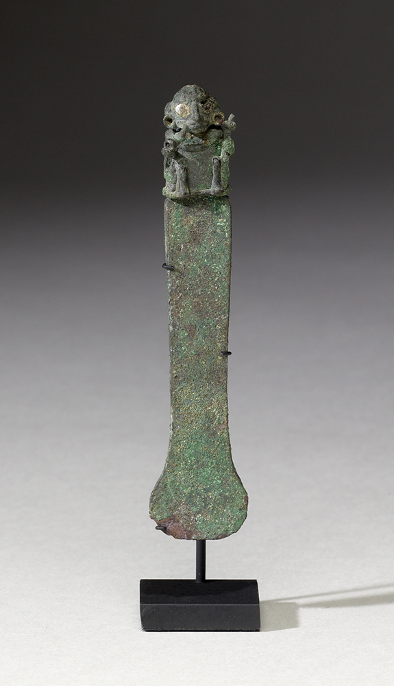 Knife (tumi) with Removable Figural Handle, Moche, 50-800 C.E., green copper with patina, 11.43 x 2.5 x 1.43 cm (Walters Art Museum)