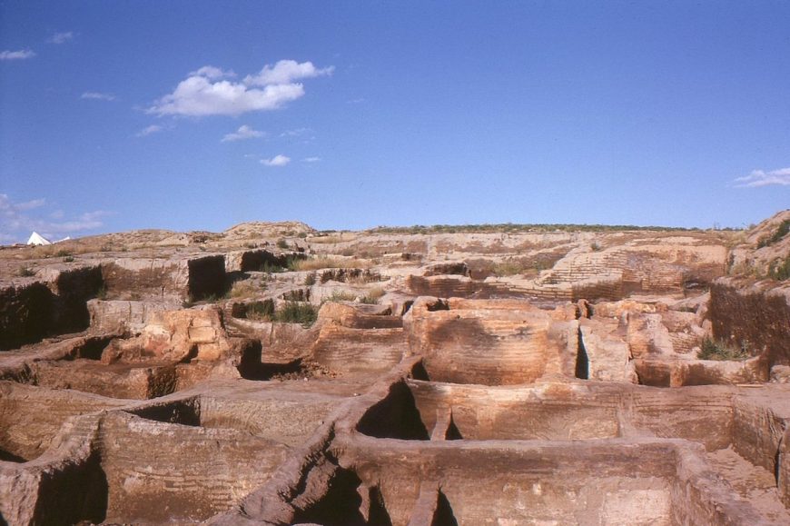 Çatalhöyük after the first excavations by James Mellaart and his team (photo: Omar hoftun, CC: BY-SA 3.0)