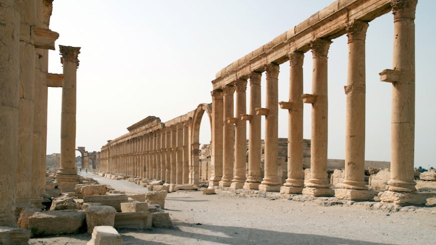 Grand colonnade, Palmyra, photo: Colleen Morgan, CC BY 2.0