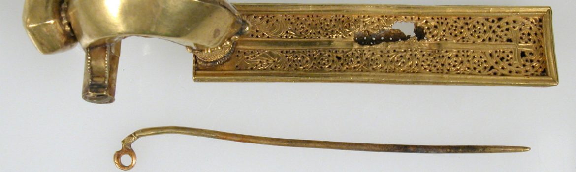 Crossbow brooch, c. 430, Metropolitan Museum