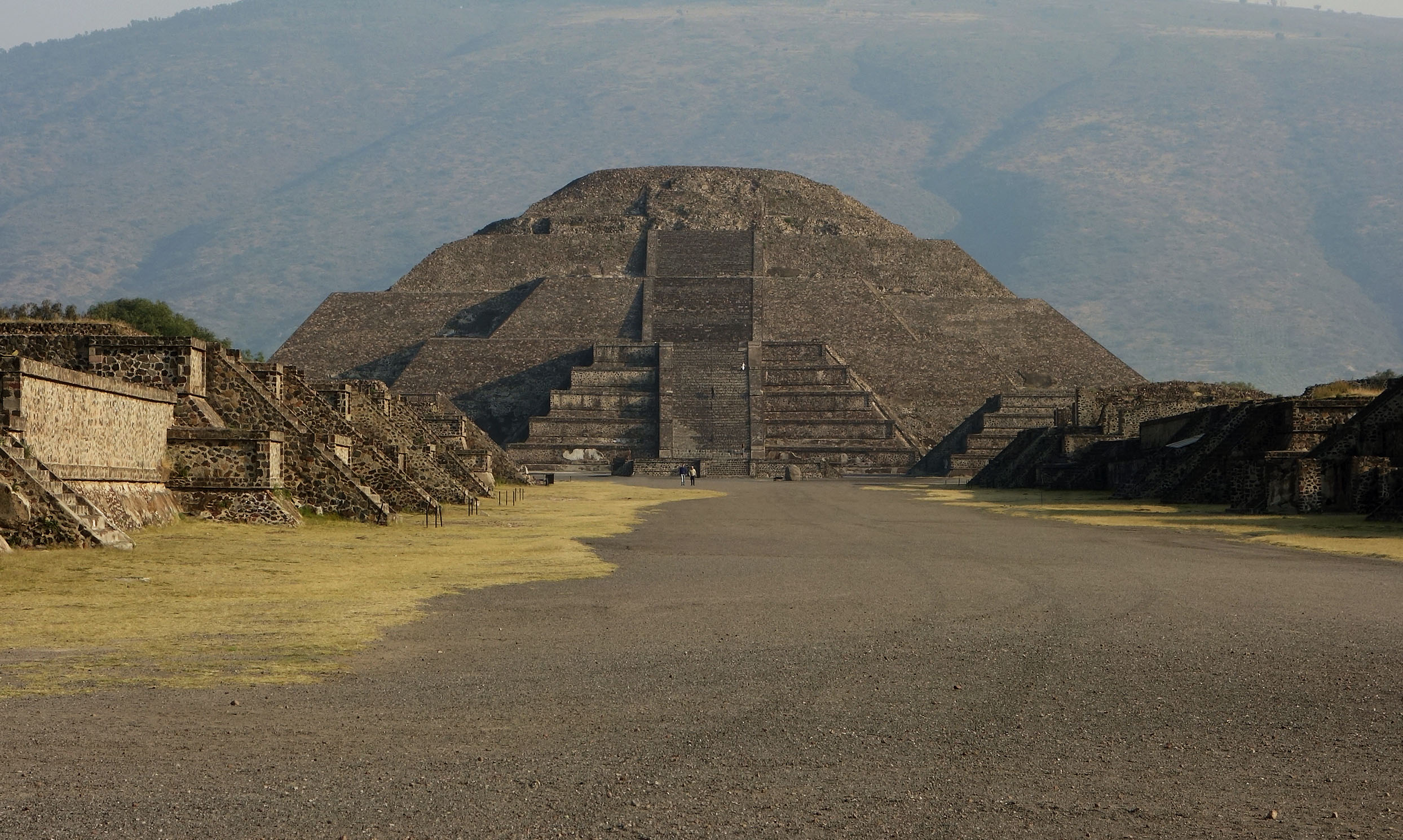 Rakutao公式アカウント01　トラックスシザー　PYRAMID 美容ハサミ(シザー)メーカー[トラックスシザーズ] 美容はさみ・理容鋏