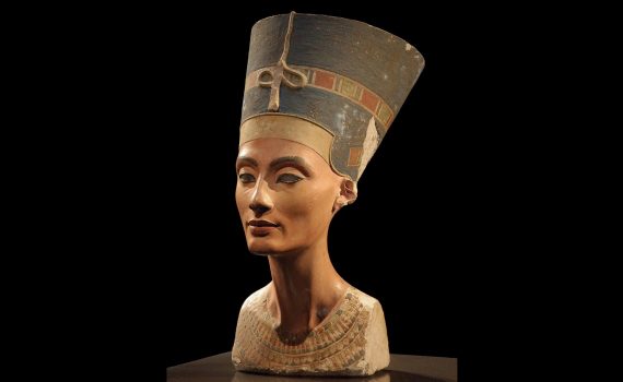 Thutmose, Model Bust of Queen Nefertiti