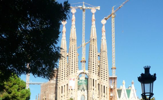 Antoni Gaudí, Church of the Sagrada Família or Basílica i Temple Expiatori de la Sagrada Família - detail