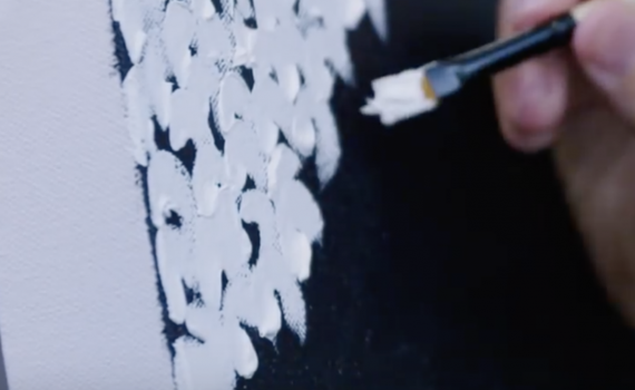 How to paint like Kusama (video still, MoMA)