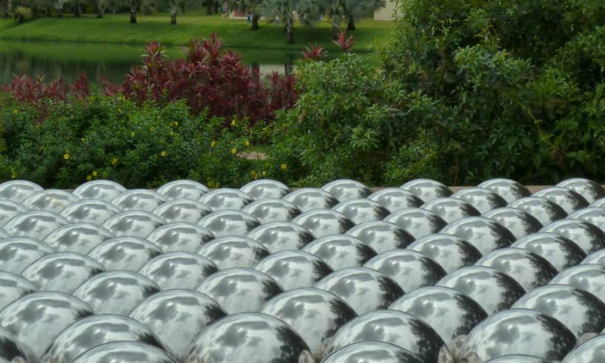 Inhotim (Brazil) installation, Yayoi Kusama, Narcissus Garden - detail