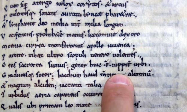 An introduction to medieval scripts