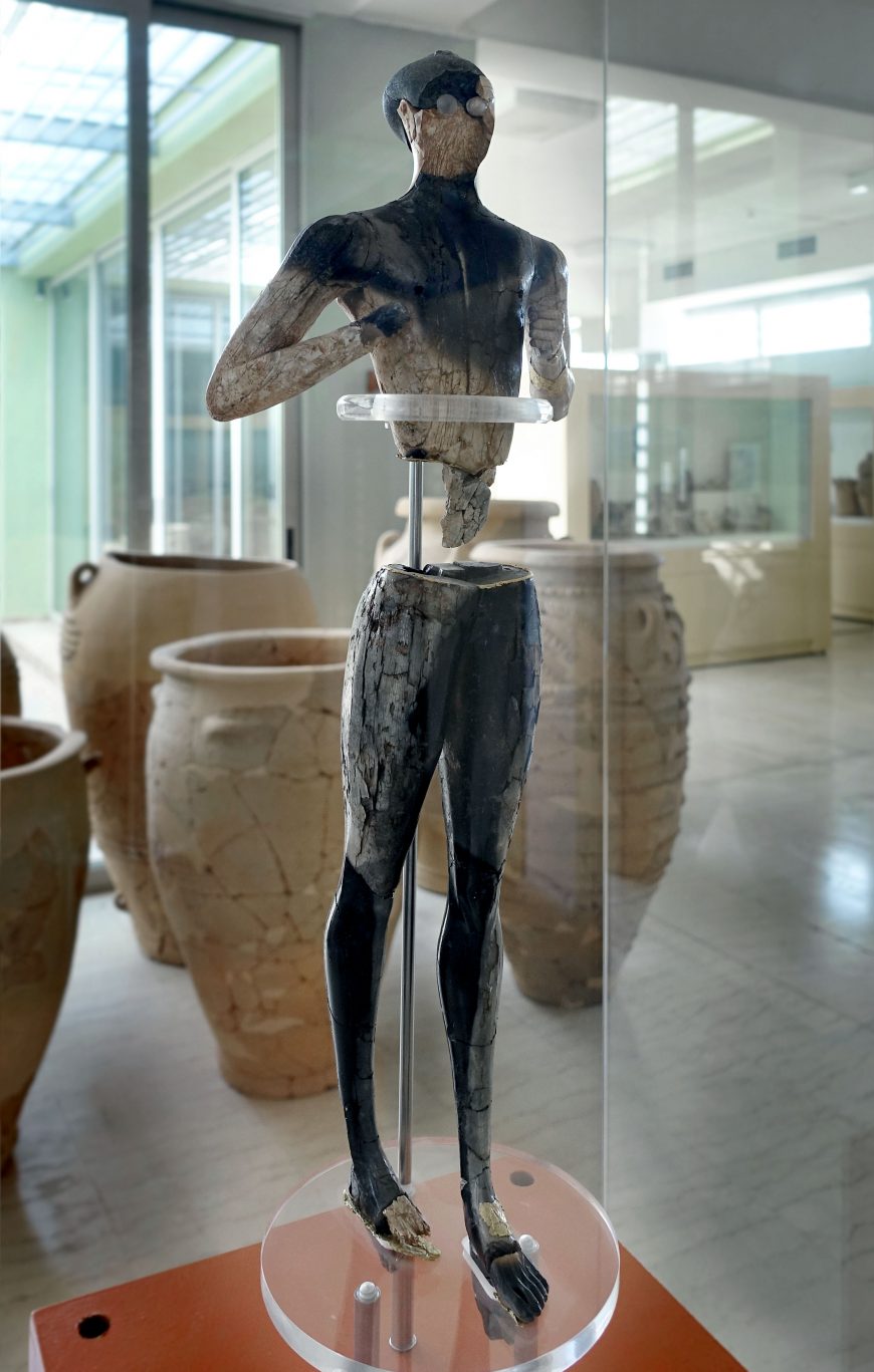 Statuette of a Male Figure (The Palaikastro Kouros), 1480 - 1425 B.C.E., serpentine, hippopotamus ivory, Egyptian blue, and gold, 54 x 18.5 cm (Archaeological Museum of Siteia, photo: Olaf Tausch, CC BY 3.0)