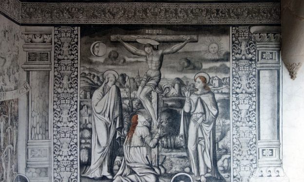 Virgin Mary (detail). Crucifixion, San Agustín de Acolman murals, c. 1560-90, large cloister of the Ex Convento of San Agustín de Acolman (photo: Dr. Steven Zucker, CC BY-NC-SA 2.0)