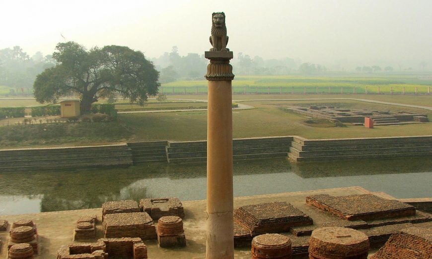 Ashokan pillar, c. 279–232 B.C.E, Vaishali, India (where Buddha preached his last sermon) (photo: Pebble101, CC BY-SA 2.5)