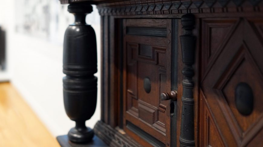 Court Cupboard, 1665–73, red oak with cedar and maple (moldings), northern white cedar and white pine, 142.6 x 129.5 x 55.3 cm (Wadsworth Atheneum Museum of Art)