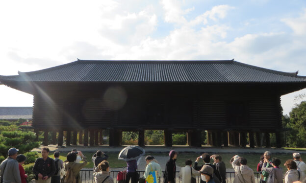 Shōsōin Repository (photo: Roman SUZUKI, CC BY 3.0)