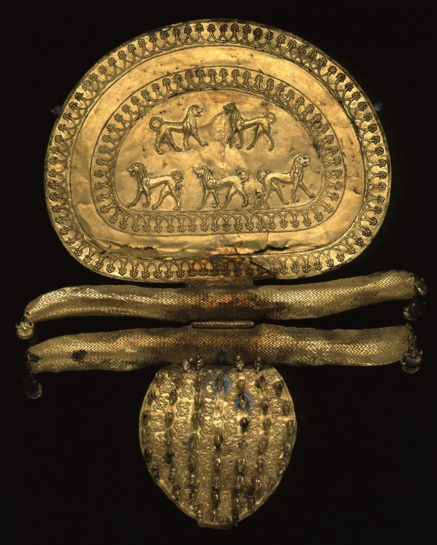Fibula from Regolini Galassi tomb in Cerveteri, gold, mid-seventh century B.C.E. (Vatican Museums)