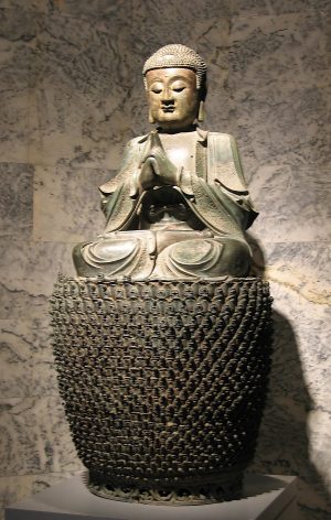 Vairocana Buddha, 16th-17th century, China, bronze, 99 cm (Cantor Arts Center)