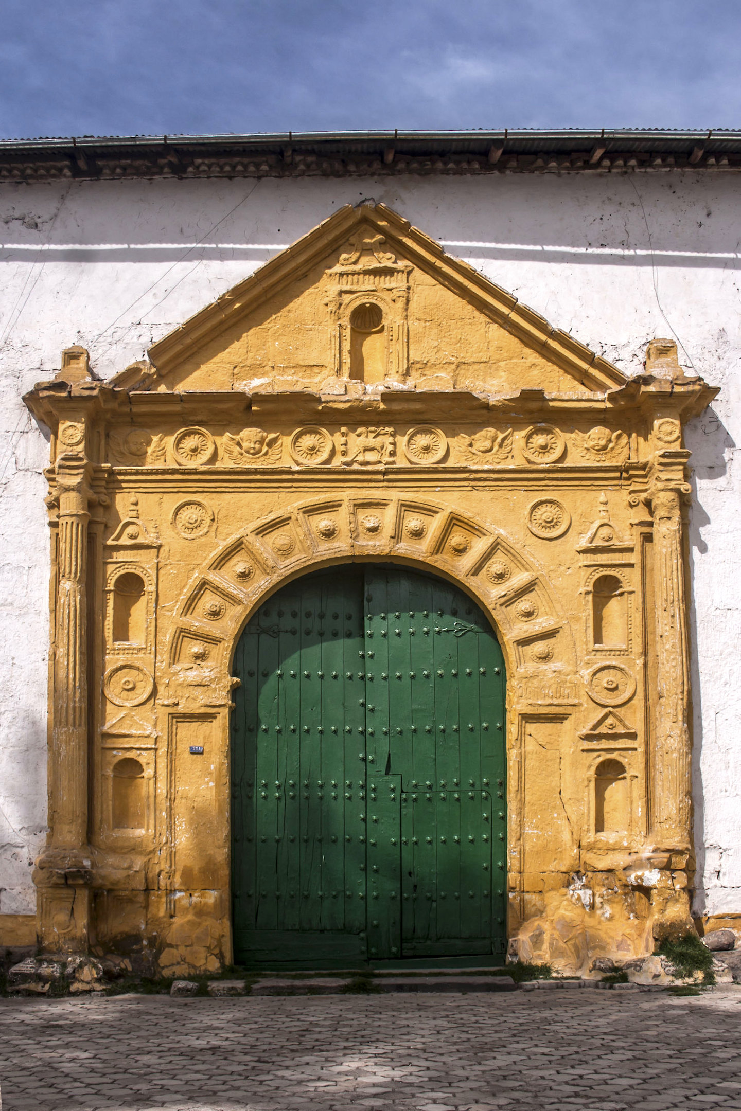 Facade, La Asunción, Chucuito, Peru (image: Juan Pablo El Sous)