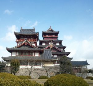 Fushimi-Momoyama castle, built 1594, rebuilt 1964 (Fushimi Ward, Kyoto, image: Wikimedia Commons) 