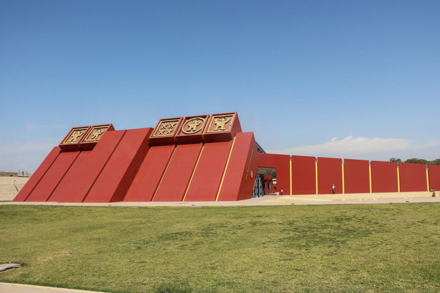 The Museo Tumbas Reales de Sipán (photo: Bernard Gagnon, CC BY-SA 3.0)