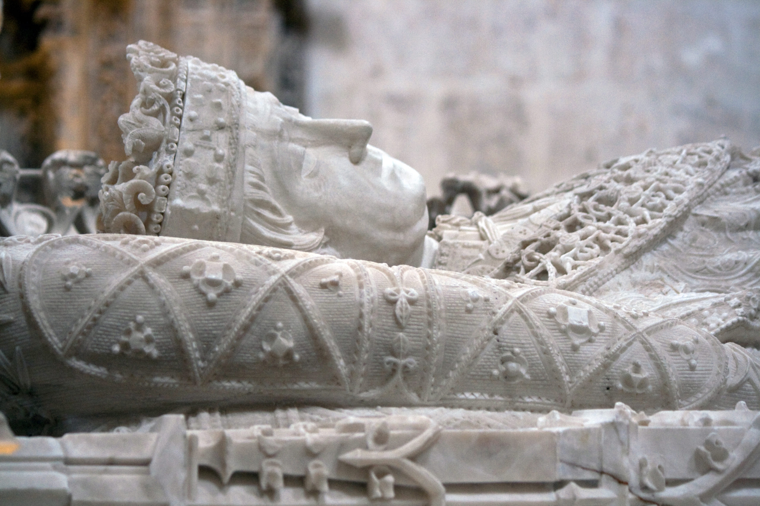 Gil de Siloe, The Tomb of Juan II of Castile and Isabel of Portugal, detail of Juan II of Castile, 1489-93, alabaster (photo: Pylaryx, CC BY-SA 4.0)