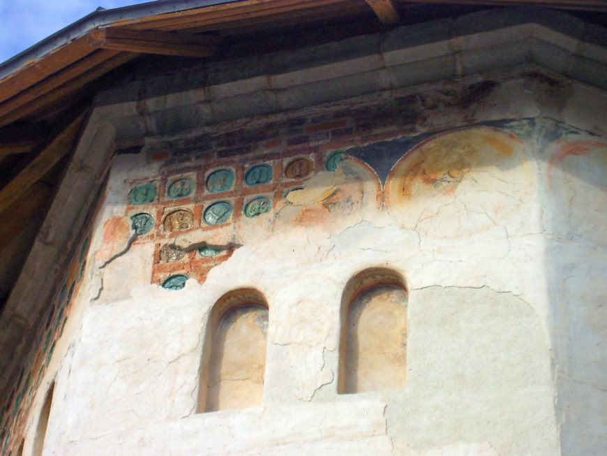 Fragments of mural painting on the exterior of the church of St Nicholas, 1499, Balinesti, Romania (image: Vlad Bedros)