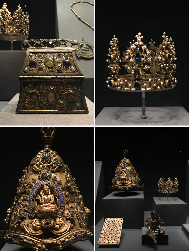 Vistas de instalación de la exposición Caminos al Paraíso: India Medieval y Europa mostrando objetos en la sección “El poder de las gemas y los materiales preciosos”