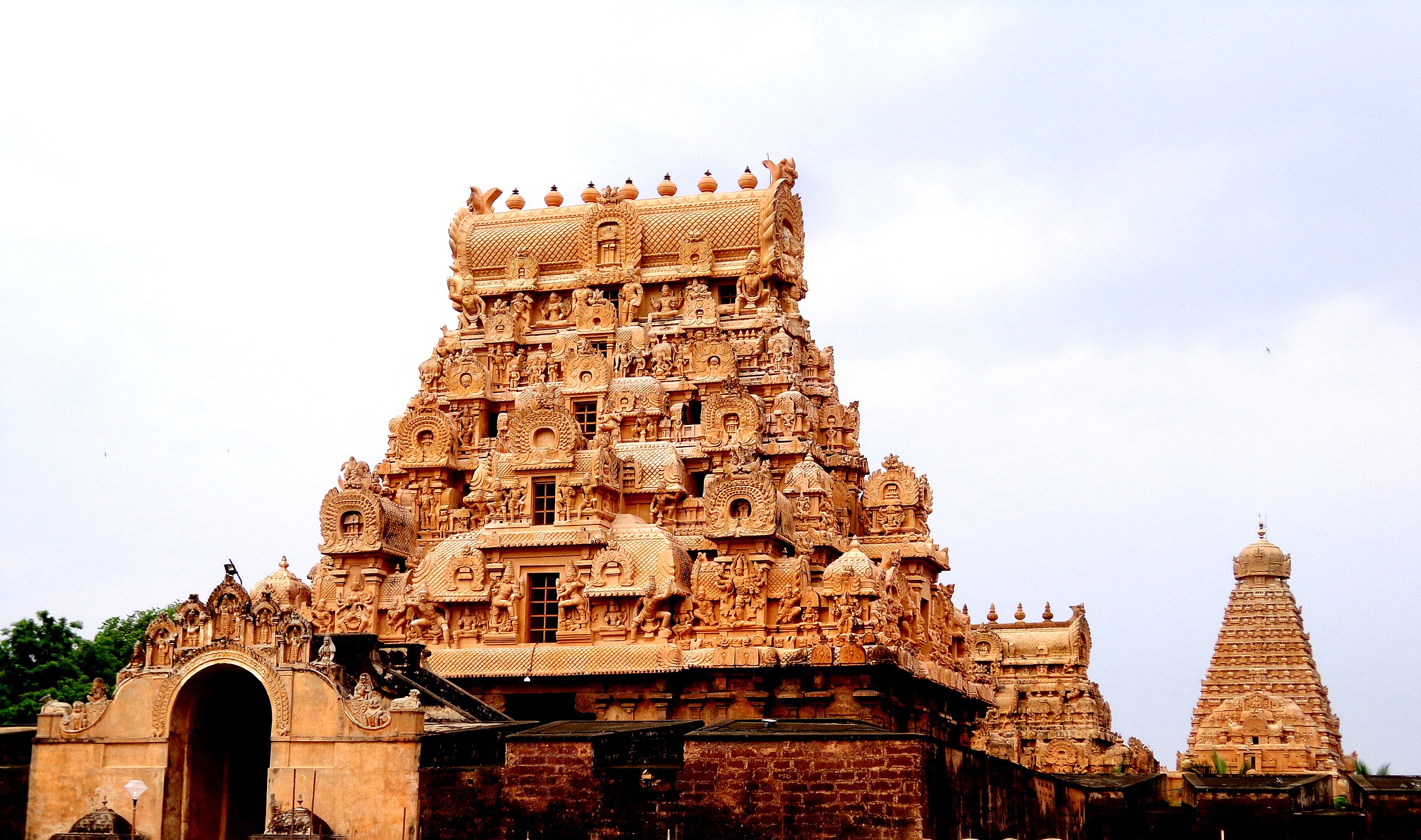 rajarajeshwara temple to shiva