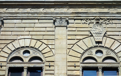 Alberti, Palazzo Rucellai, with detail of ionic capital atop pilaster Leon Battista Alberti, Palazzo Rucellai, c. 1446-51, Florence Italy 