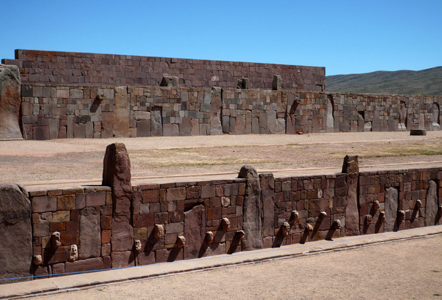 Walls of the Semi-subterranean Court, Tiwanaku, Bolivia, 300–400 CE (photo: twiga269 ॐ FEMEN, CC BY-NC 2.0)