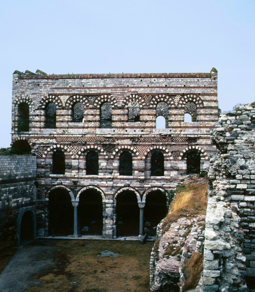 Tekfursaray, north façade of the main palace block before restoration, ca. 1261–91, Constantinople (Istanbul) (photo: © Robert Ousterhout)
