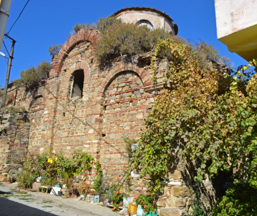 Church of the Pantobasilissa, late 1330s, Trilye (photo: © <a href="https://flic.kr/p/216u3d2" target="_blank" rel="noopener noreferrer">The Byzantine Legacy</a>)