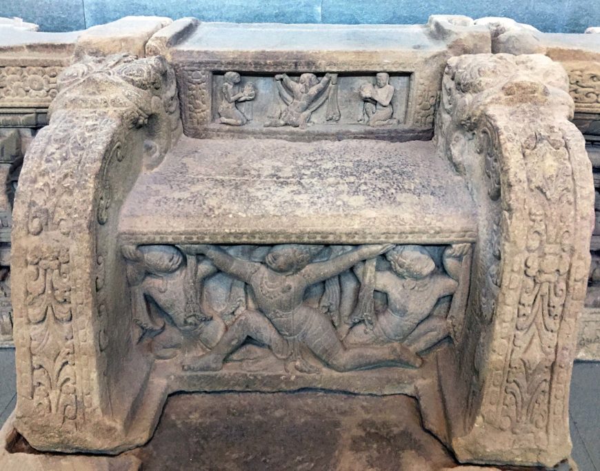 Altar-pedestal, 7th century, Mỹ Sơn E1, Vietnam (photo: My Chau)