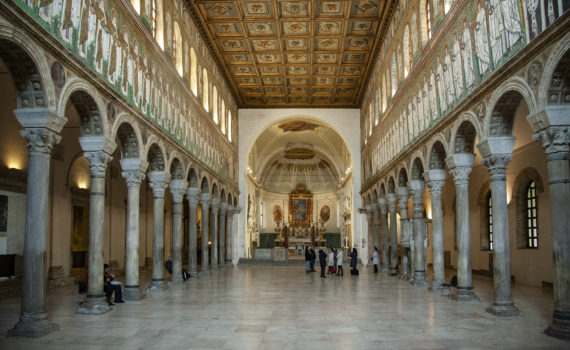 Sant’Apollinare Nuovo, c. 490, Ravenna, Italy (photo: Evan Freeman, CC BY-NC-SA 4.0)