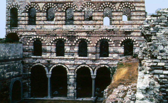 Tekfursaray, north façade of the main palace block before restoration, c. 1261–91, Constantinople (Istanbul) (photo: © Robert Ousterhout)