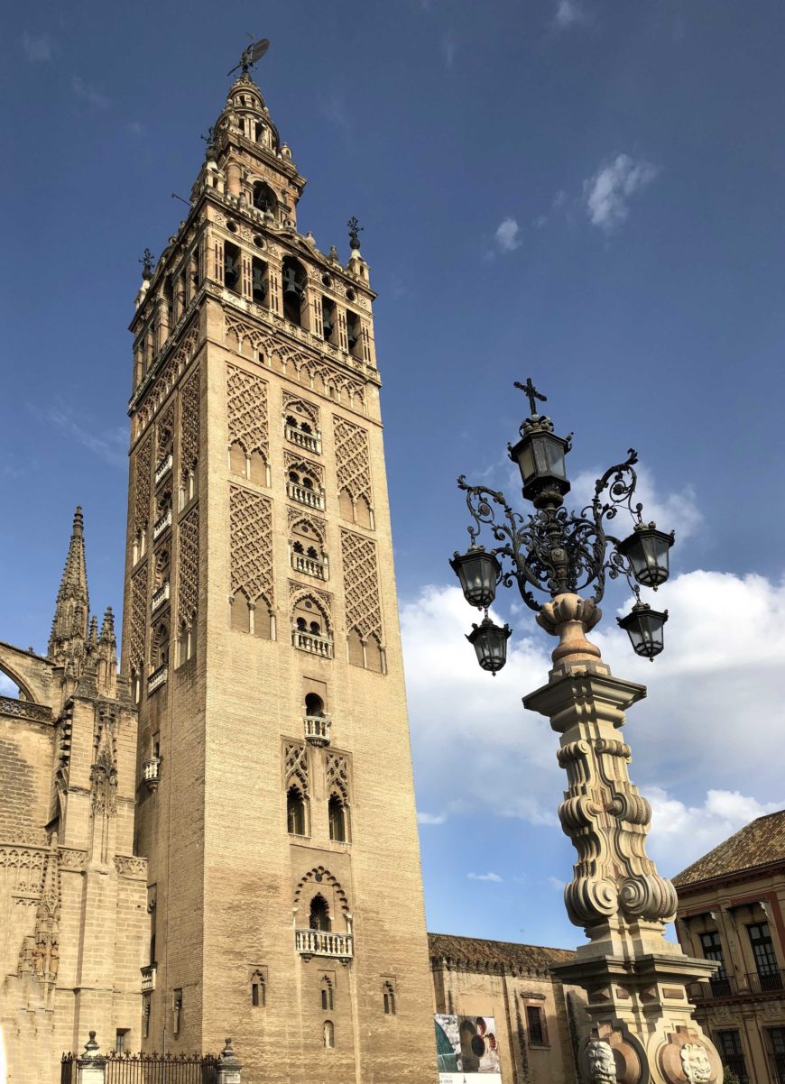 Tower (Giralda), Seville Cathedral, Seville, Spain (photo: Miamireader, CC BY-SA 4.0)