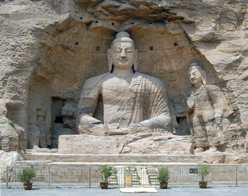 Buddha, Cave 20 at Yungang, Datong, China (photo: Marcin Białek, CC BY-SA 4.0) <https://commons.wikimedia.org/wiki/File:Yungang11_2010.JPG>