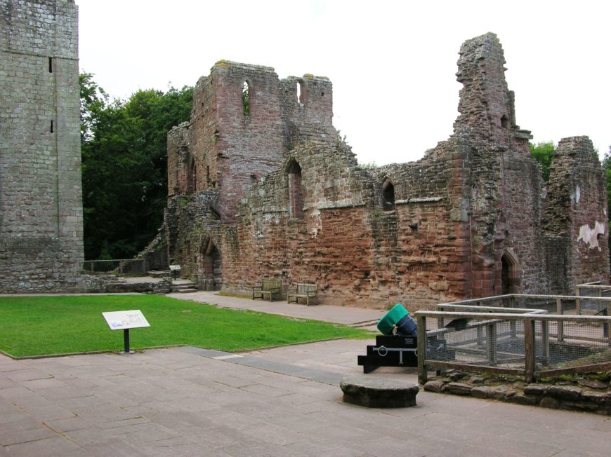 Goodrich Castle: the courtyard seen from the gatehouse