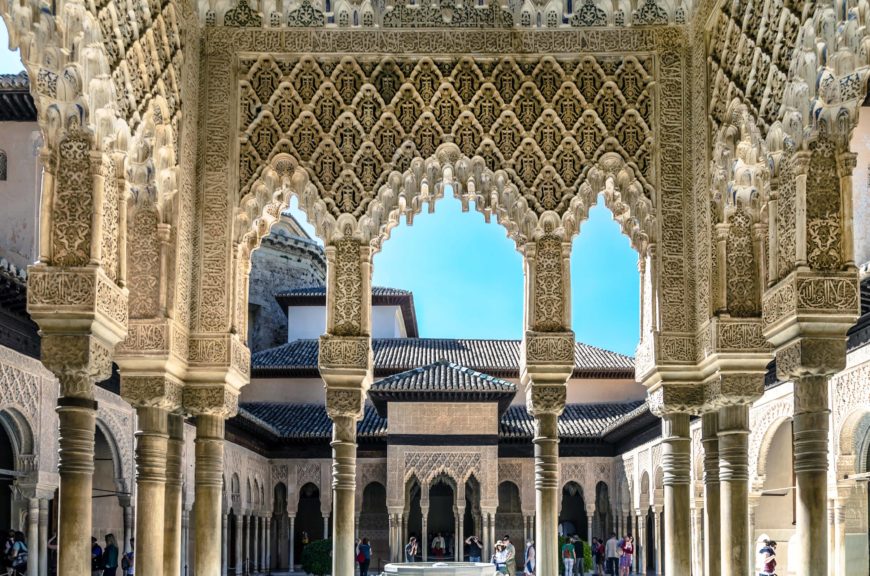 Court of the Lions, Alhambra (photo: JQuesada juaCC BY-SA 3.0 ES) 