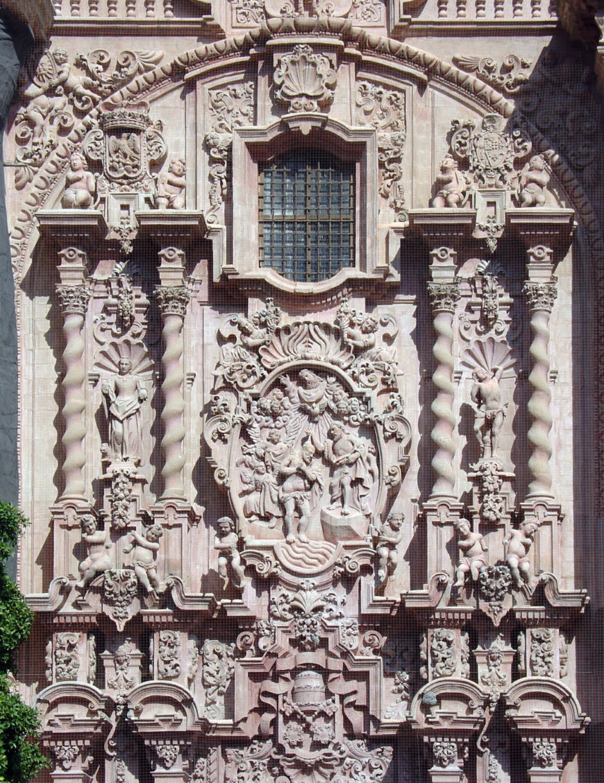 Detail of the façade of the church of Santa Prisca y San Sebastián, Taxco, Guerrero, Mexico (photo: Elias Zamora, CC BY-SA 4.0)